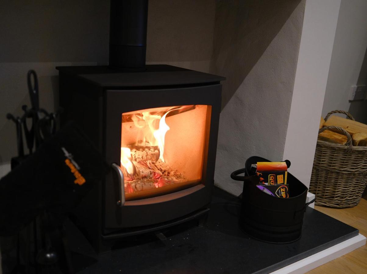 Newly Renovated Cottage With Hot Tub Portreath Exterior photo